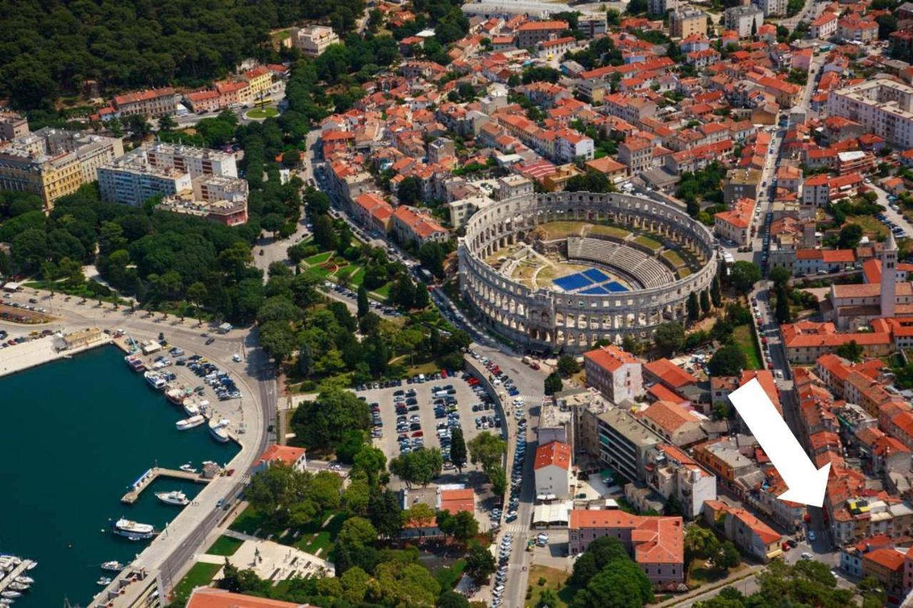 Batcave Daire Pula Dış mekan fotoğraf